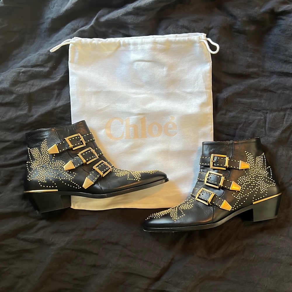 Chloé Susanna Short Boots, Black/Gold, Size 39